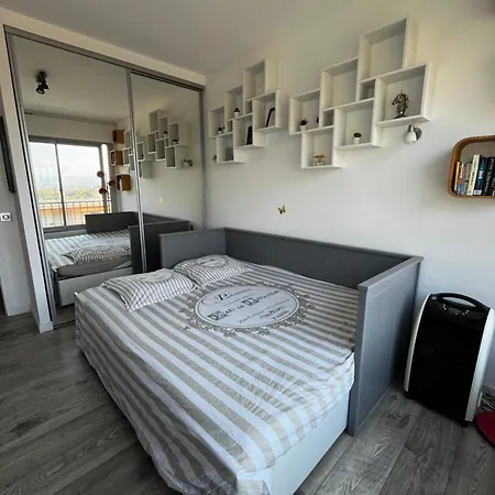 4p, Piscine, Tennis, Wifi, Proche Centre Et Plages Appartamento Antibes